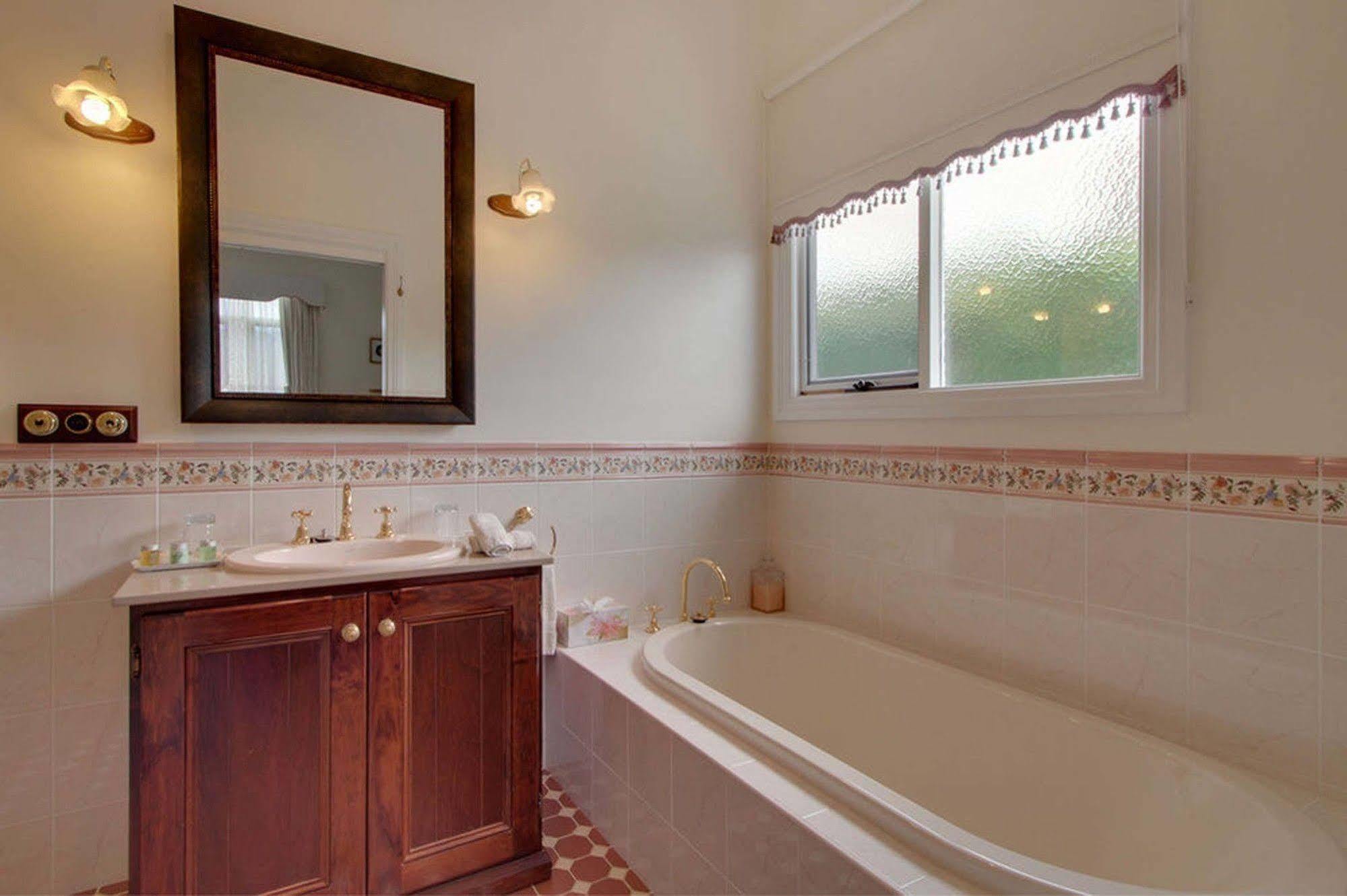 Bed and Breakfast Walton House Huonville Esterno foto